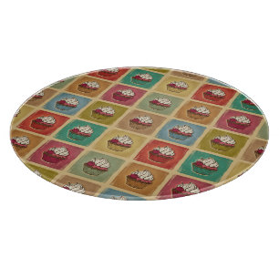 Vintages Muster gemacht von den kleinen Kuchen Schneidebrett