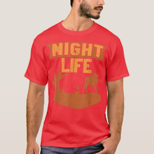 Vintages Nachtleben Phantastische JagdGeschenk T-Shirt