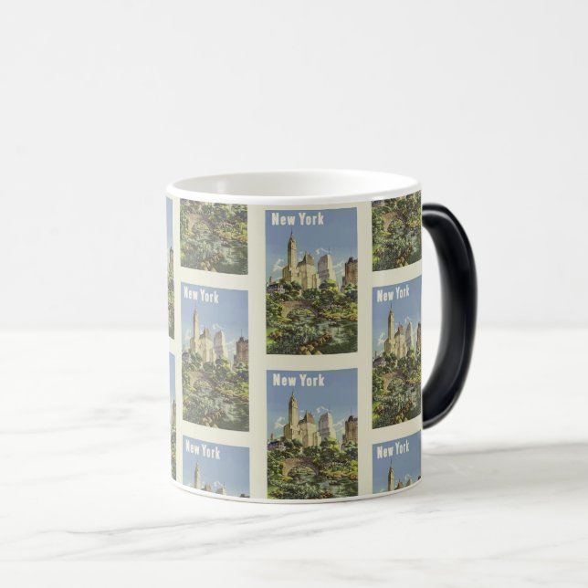 Vintages New York City: Zeitloser Reisesaal Verwandlungstasse (VorderseiteRechts)