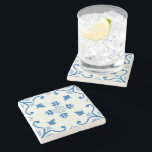 Vintages portugiesisches Azulejo Tile Pattern Steinuntersetzer<br><div class="desc">Vintages portugiesisches Azulejo Tile Pattern Azulejo ist eine Form von spanisch und portugiesisch lackierten Keramik Fliesen. Azulejos finden sich im Inneren und Äußeren von Kirchen, Palästen, gewöhnlichen Häusern, Schulen, und heutzutage, Restaurants, Bars und sogar Bahnhöfen oder U-Bahnhöfen.Sie sind noch immer ein wichtiger Aspekt der portugiesischen Architektur, da sie auf Mauern,...</div>