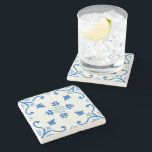 Vintages portugiesisches Azulejo Tile Pattern Steinuntersetzer<br><div class="desc">Vintages portugiesisches Azulejo Tile Pattern Azulejo ist eine Form von spanisch und portugiesisch lackierten Keramik Fliesen. Azulejos finden sich im Inneren und Äußeren von Kirchen, Palästen, gewöhnlichen Häusern, Schulen, und heutzutage, Restaurants, Bars und sogar Bahnhöfen oder U-Bahnhöfen.Sie sind noch immer ein wichtiger Aspekt der portugiesischen Architektur, da sie auf Mauern,...</div>