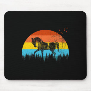 Vintages Retro-Pferd im Wald - Pferderücken Ridi Mousepad