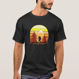 Vintages Retro-Wandergerät für Wanderer und Klette T-Shirt