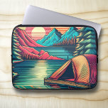 Vintages Rosa und Aquamarines Camping Laptopschutzhülle<br><div class="desc">Tablettengehäuse im Camping. Die Grafik ist eine rosa und aquamarine Vintage Campingszene mit Zelt,  Sonnenuntergang,  See und Kiefern.</div>