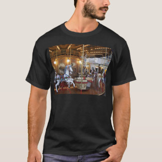Vintages Rummelplatz-Karussell T-Shirt