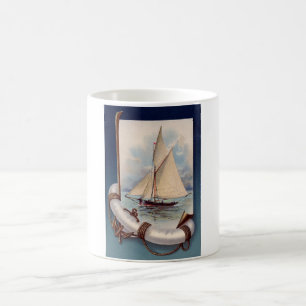 Vintages Segelboot mit Lebensretter, Seil und Tasse