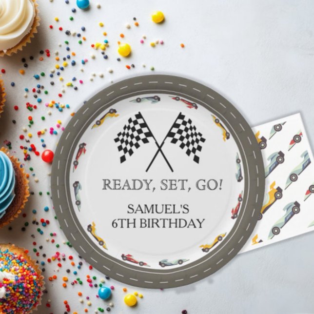 Vintages Set für Rennwagen Pappteller (Von Creator hochgeladen)