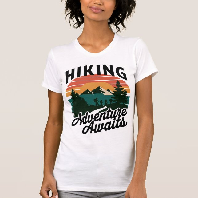 Vintages Sonnenuntergang Bergerlebnis Design T-Shirt (Vorderseite)