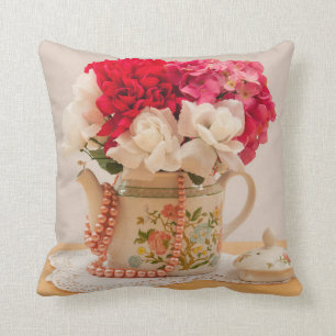 Vintages Teapot Vase aus Blume Kissen