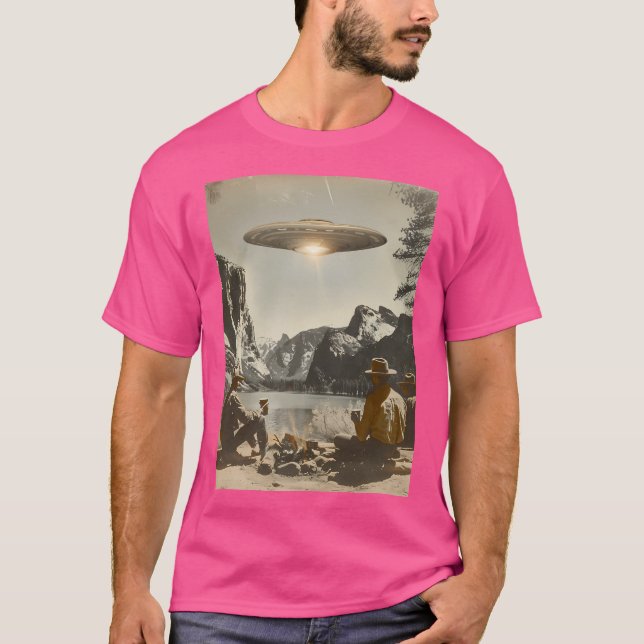 Vintages Ufo Nationalparkdesign - Retro Alien Cam T-Shirt (Vorderseite)