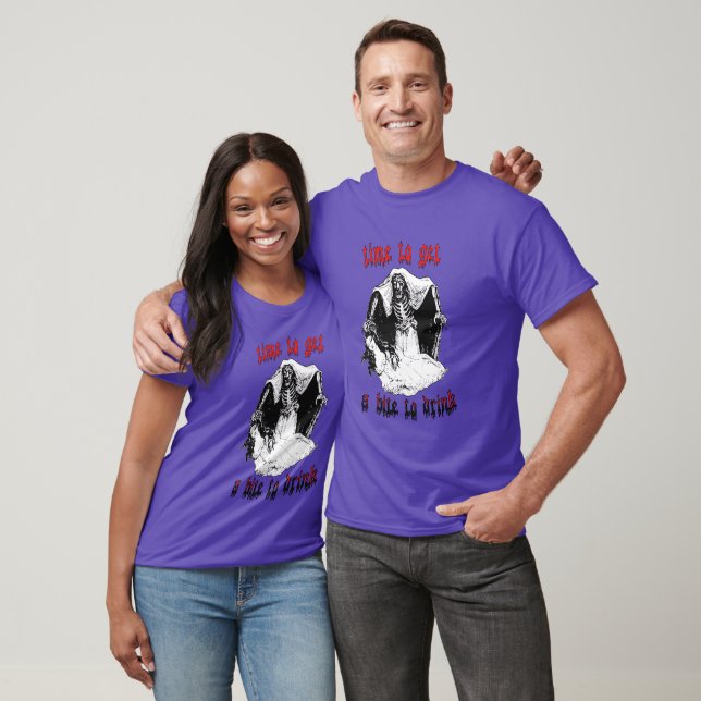 Vintages Vampire Skeleton Art Fun Halloween T-Shirt (Unisex)