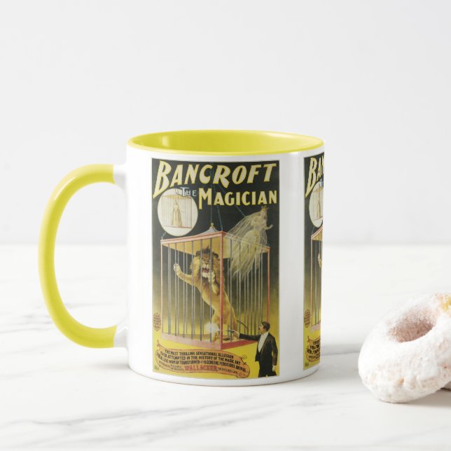 Vintages Zauberposter, Magician Bancroft und Löwe Tasse (Mit Donut)