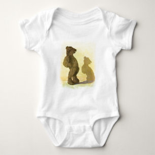 Vintages Zeichnen: Teddybär und sein Schatten Baby Strampler