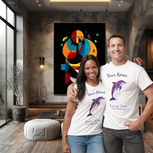 Violet Cyber Dolphin – Benutzerdefinierter Name en T-Shirt