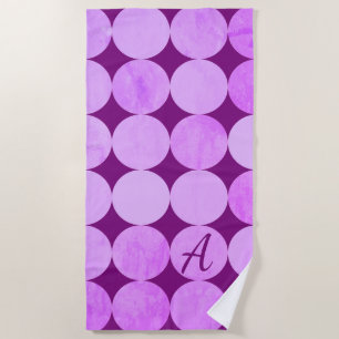 Violet, Lila Magenta und rosa Circles Monogramm Strandtuch