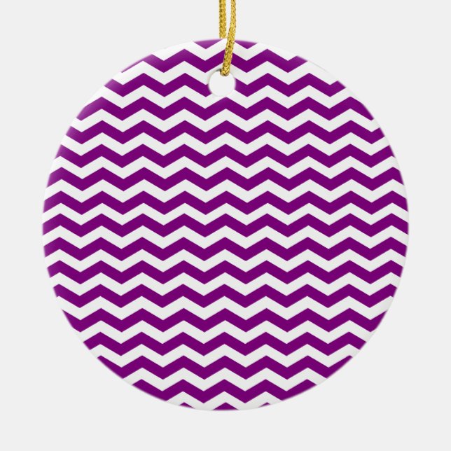 Violet Lila und weiß Zigzag Zickzack Muster Keramik Ornament (Vorne)
