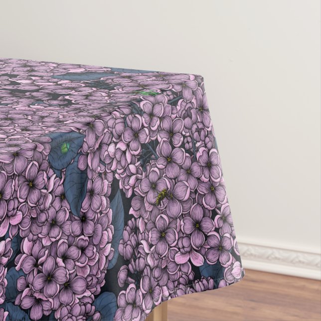 Violet Lilac Garden Tischdecke (Beispiel)