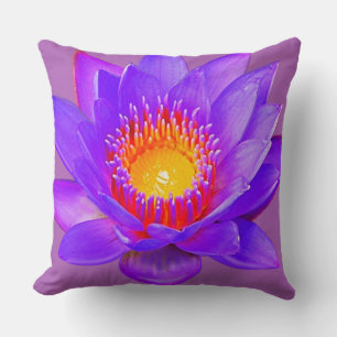 Violet Lotus Blume Kissen