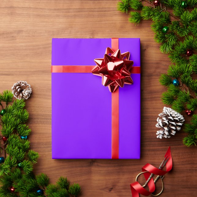 Violet Matte Wrapping Paper Geschenkpapier (Feiertagsgeschenk)