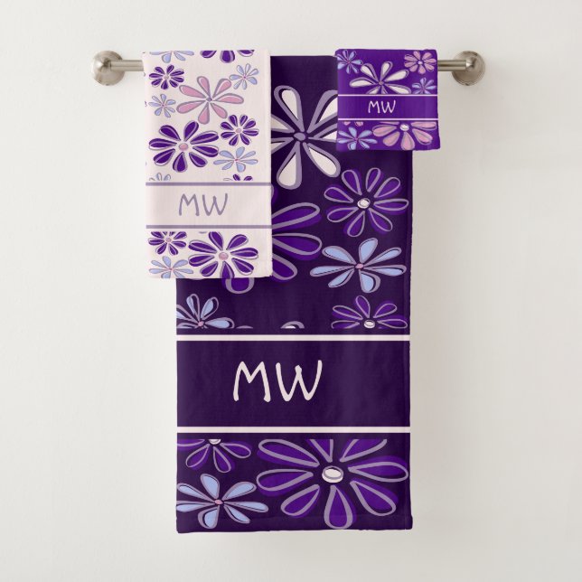Violet Pink Indigo Blume Doodle Mit Monogramm Badhandtuch Set (Insitu)