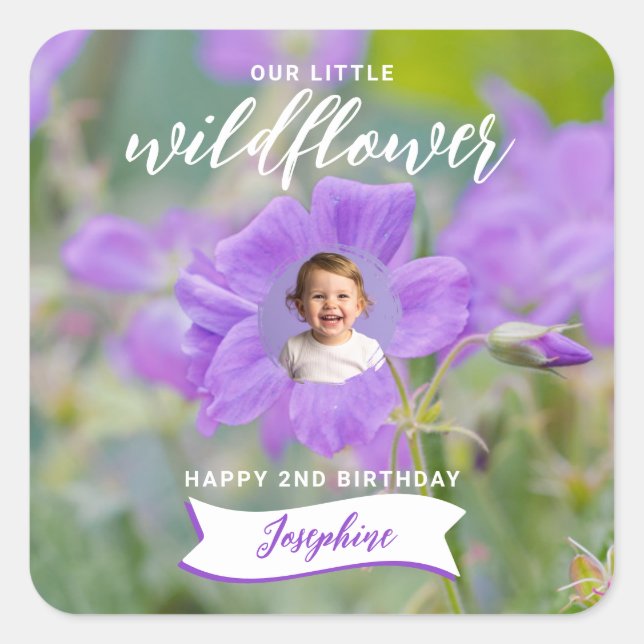 Violet Wildflower Custom Photo Happy Birthday Quadratischer Aufkleber (Vorderseite)