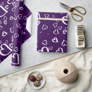 Violet Wrapping Paper mit White Hearts Geschenkpapier