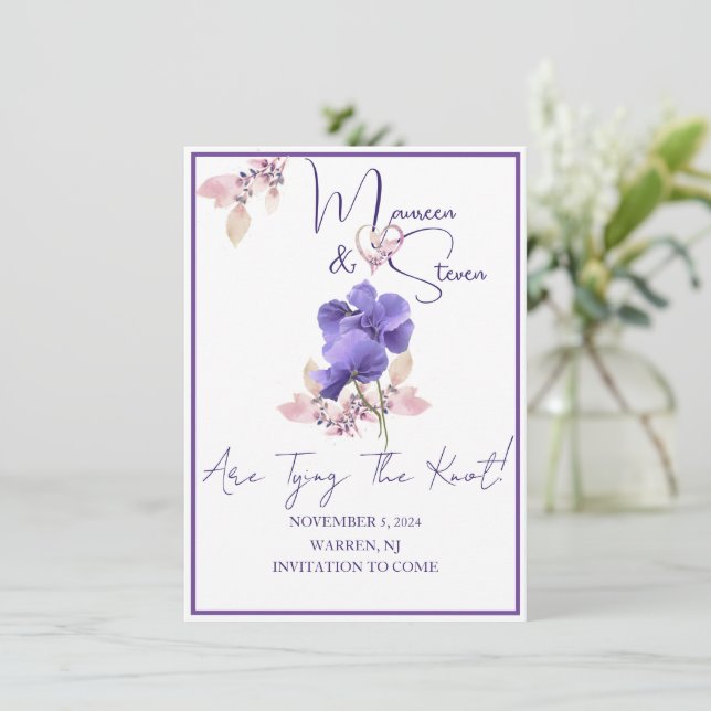 Violett-Blume Save the Date Hochzeitskarte Einladung (Stehend Vorderseite)