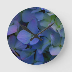 Violett lila-rosa-blaue Hydrangeas-Blume Runde Wanduhr