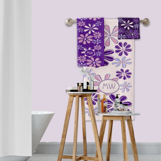 Violett Pink-Indizierung Blume Doodle-Initialen Badhandtuch Set (Violet Pink Indigo Flower Doodle Initials Bath Towel Set)