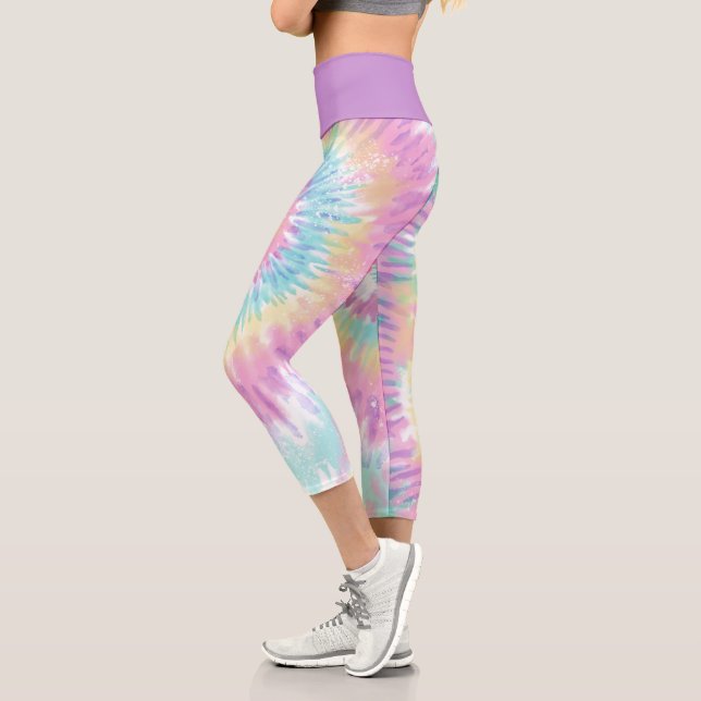 Violett Rosa blaue Gefärbte Krawatte Abstrakter Sw Capri Leggings (Links)