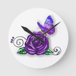Violett-Schmetterling und Rose-Design Runde Wanduhr