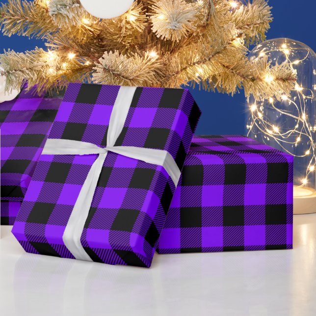 Violett und Schwarz gepunkteter Büffelkaro Geschenkpapier (Feiertage)