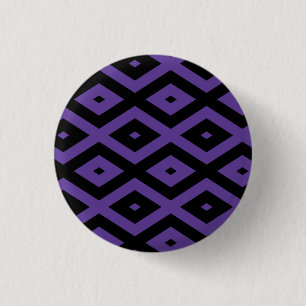 Violett und schwarzes Rautenmuster Button