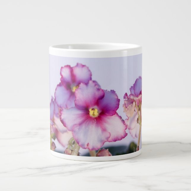 Violette Blumen 20-Unze-riesige Tasse - Schüssel (Vorderseite)