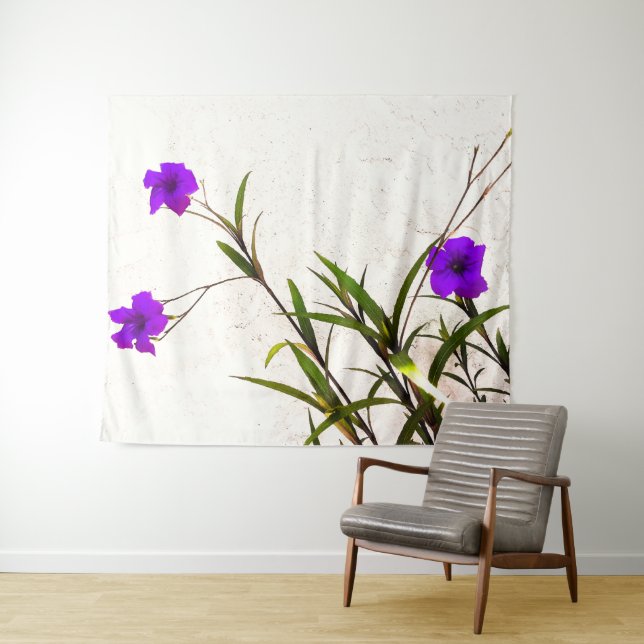 Violette Blumen in der Brise Wandteppich (Beispiel (Horizontal))