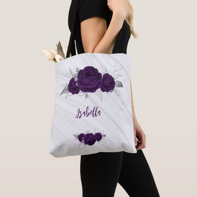 violette Blumen silberne Blätter Marmortüte (Von Nahem)