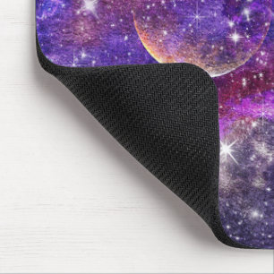 Violette Galaxie Milchstraße mit Planet Mousepad