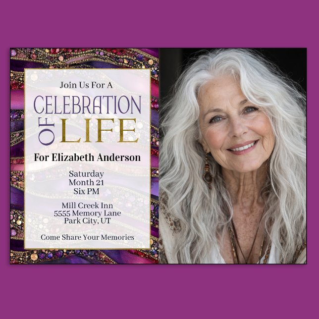 Violette Gold-Schichten-Feier des Lebens Einladung (Purple and Gold Jeweled Strata Patterned Celebration Of Life Invitation For Women)