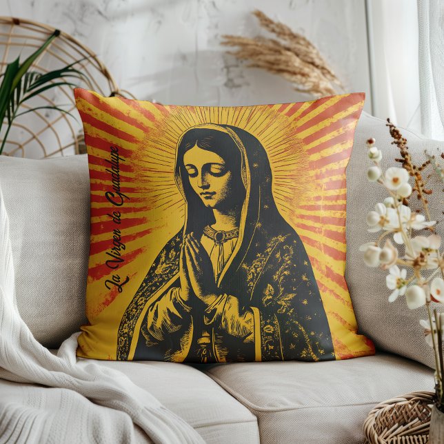 Virgen de Guadalupe Zeichnend Kissen (Perfect for those who love mixing tradition with bold, artistic vibes!)