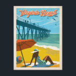Virginia Beach, VA Postkarte<br><div class="desc">Anderson Design Group ist eine preisgekrönte Illustrations- und Designfirma in Nashville,  Tennessee. Der Gründer Joel Anderson leitet ein Team talentierter Künstler,  um originale Posterkunst zu kreieren,  die wie Vintage Werbedrucke von den 1920er bis 1960er Jahren aussieht.</div>