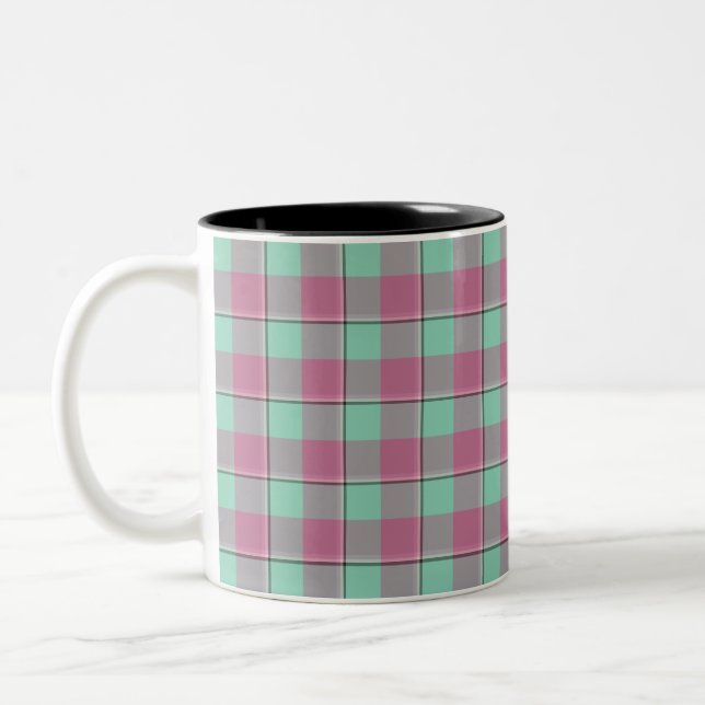 Vista Blue and Turkish Rose Pink Plaid Zweifarbige Tasse (Links)