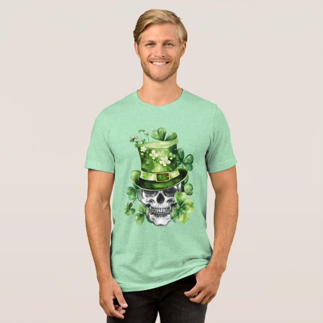 Vivid Skull with Green Hat Illustration Tri-Blend Shirt (Vorderseite voll)