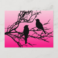 Vögel auf einem Zweig, schwarz gegen Morgenrot