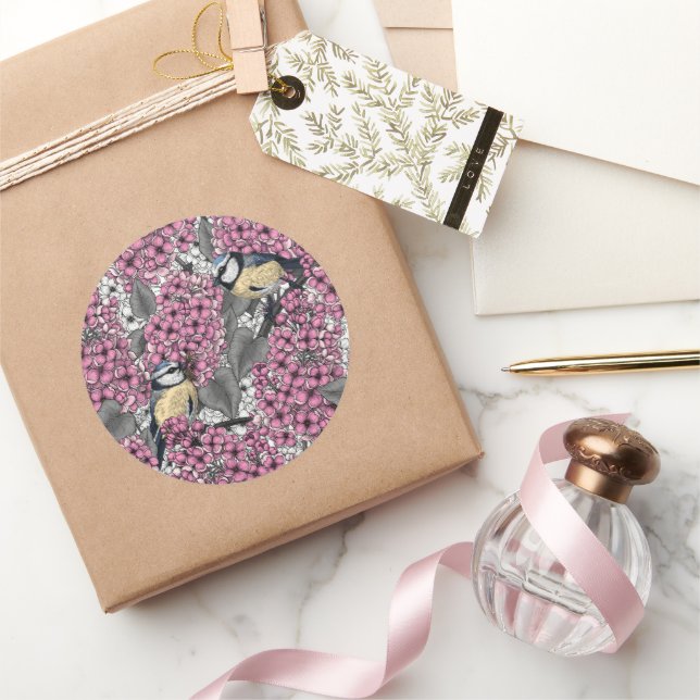 Vögel im Rosa-lila-Garten Runder Aufkleber (Schenken)