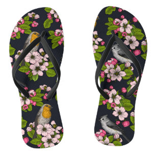 Vögel und Blüten auf schwarz Flip Flops