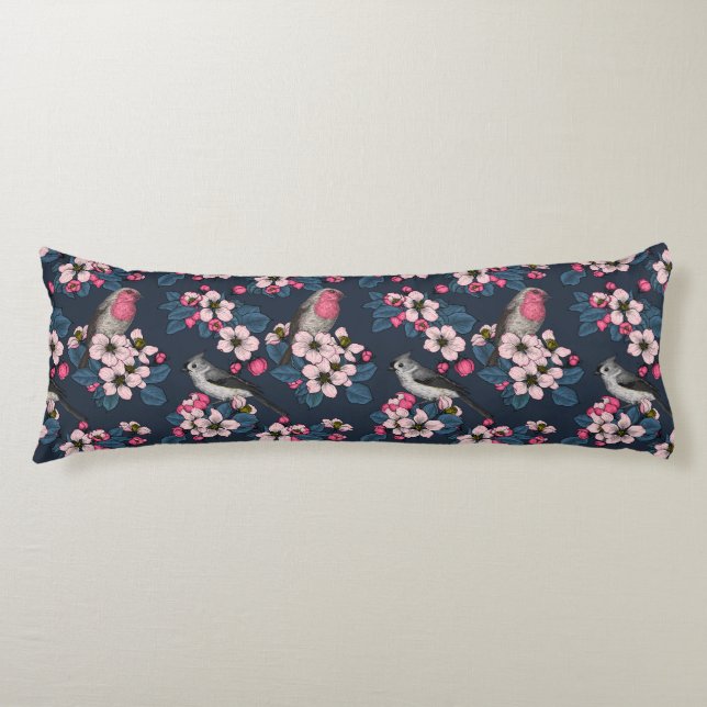 Vögel und Blüten Seitenschläferkissen (Vorderseite)