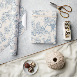 Vögel und Kirschblüten in Blau und Creme Geschenkpapier
