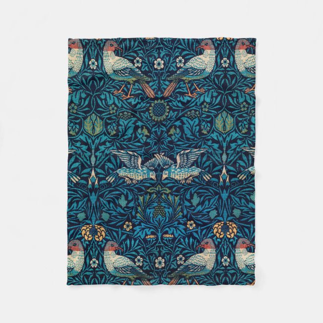 Vögel (Vintages Blumenmuster) (von William Morris) Fleecedecke (Vorderseite)