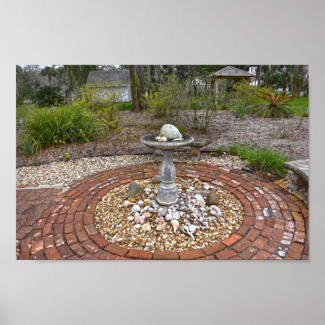 Vogelbad im Orman House, Apalachicola, Florid Poster (Vorne)