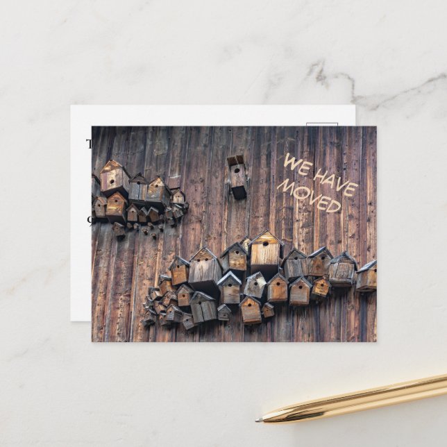 Vogelhaus an einer Holzmauer, Spaß, den wir bewegt Postkarte (Vorderseite/Rückseite Beispiel)